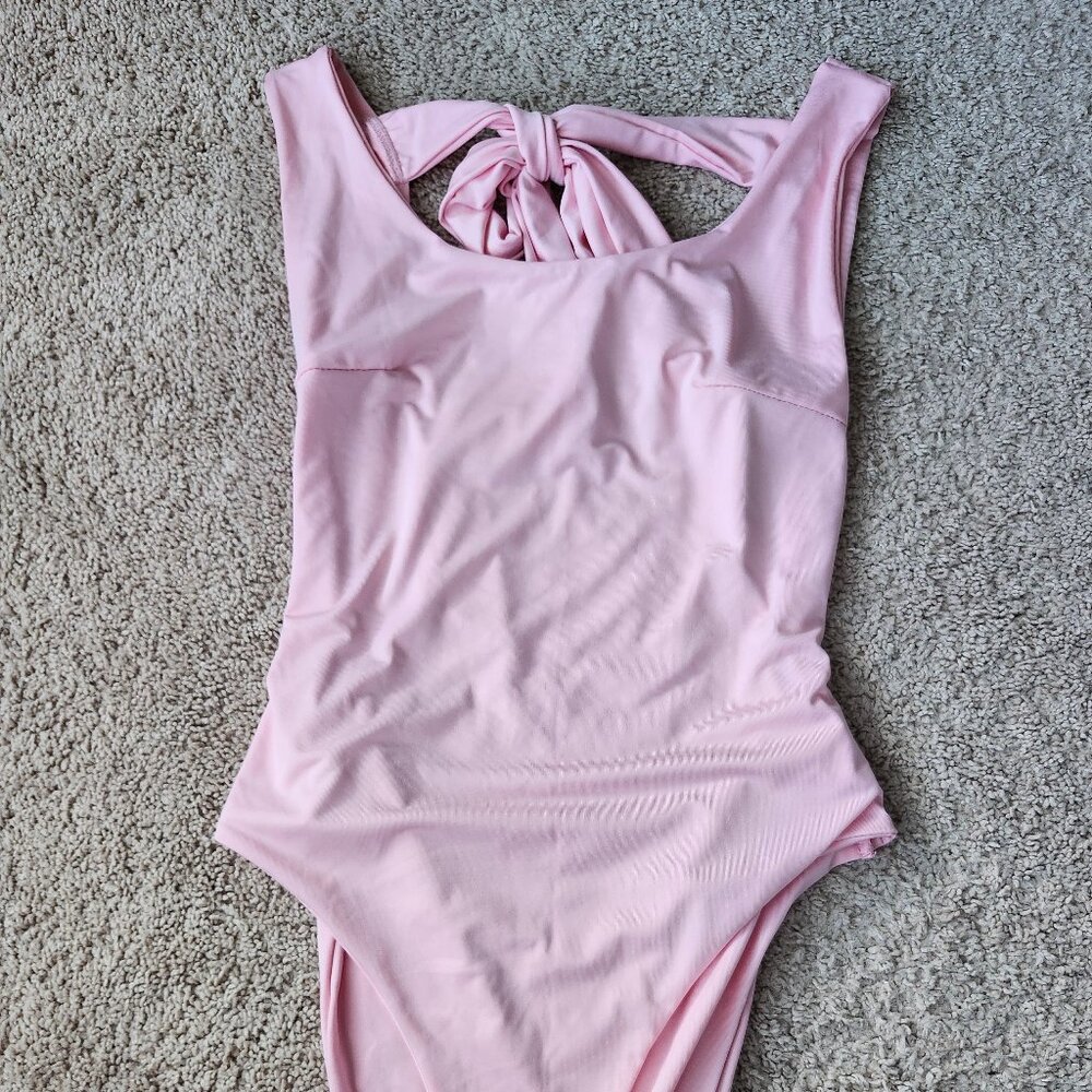 Victoria Secret Low back Full Coverage Tie Swim One piece Pink M